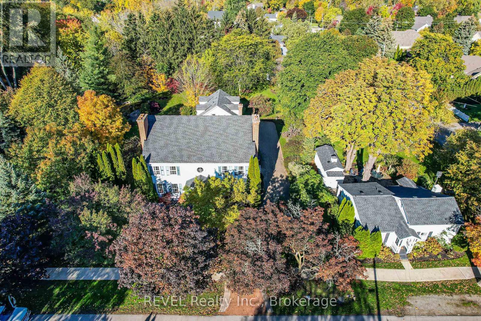 411 Victoria Street, Niagara-On-The-Lake, Ontario  L0S 1J0 - Photo 5 - X12322733