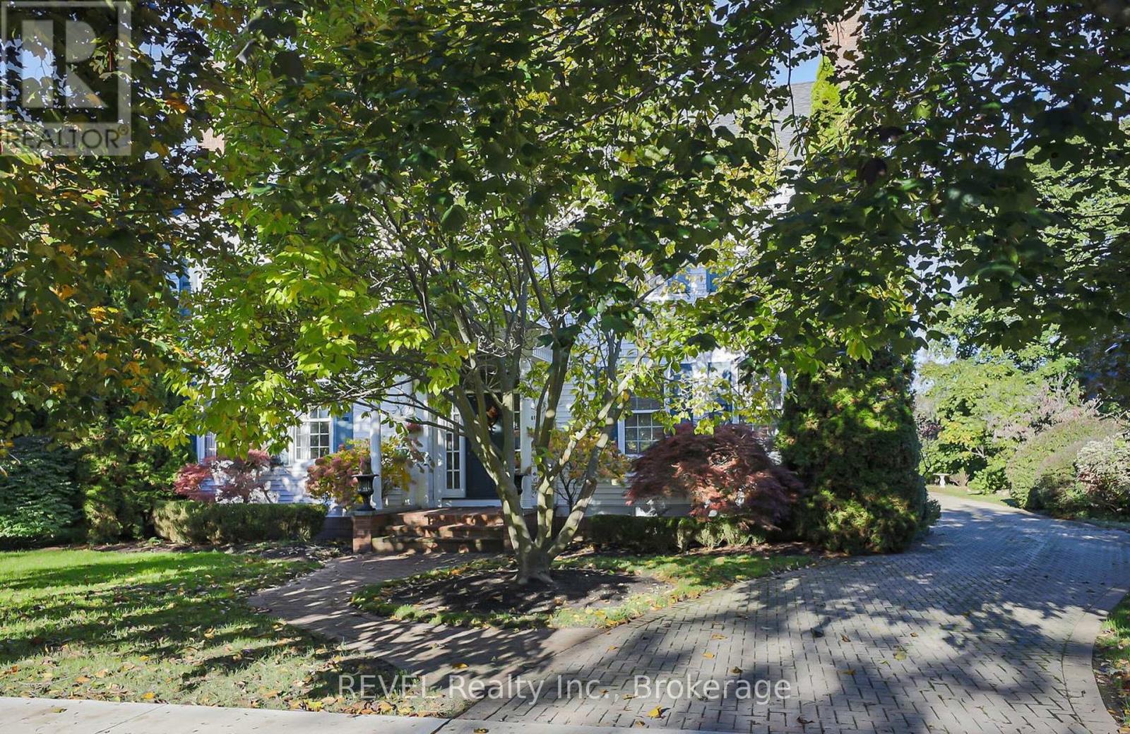 411 Victoria Street, Niagara-On-The-Lake, Ontario  L0S 1J0 - Photo 6 - X12322733