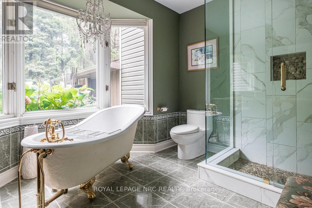 1110 Centre Street, Pelham, Ontario  L0S 1C0 - Photo 18 - X12322944