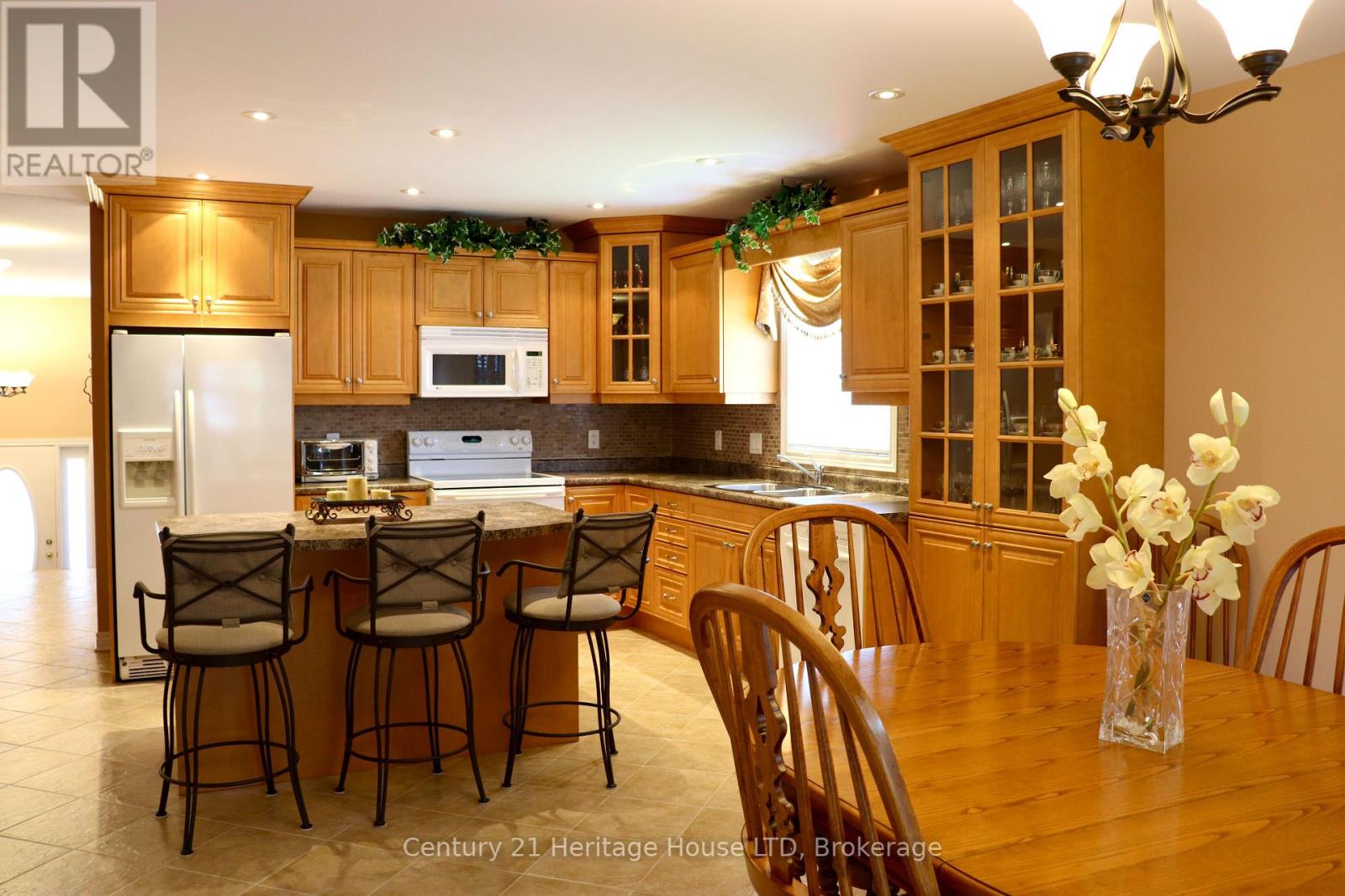 8292 Feren Drive S, Niagara Falls, Ontario  L2H 3M9 - Photo 20 - X12323971