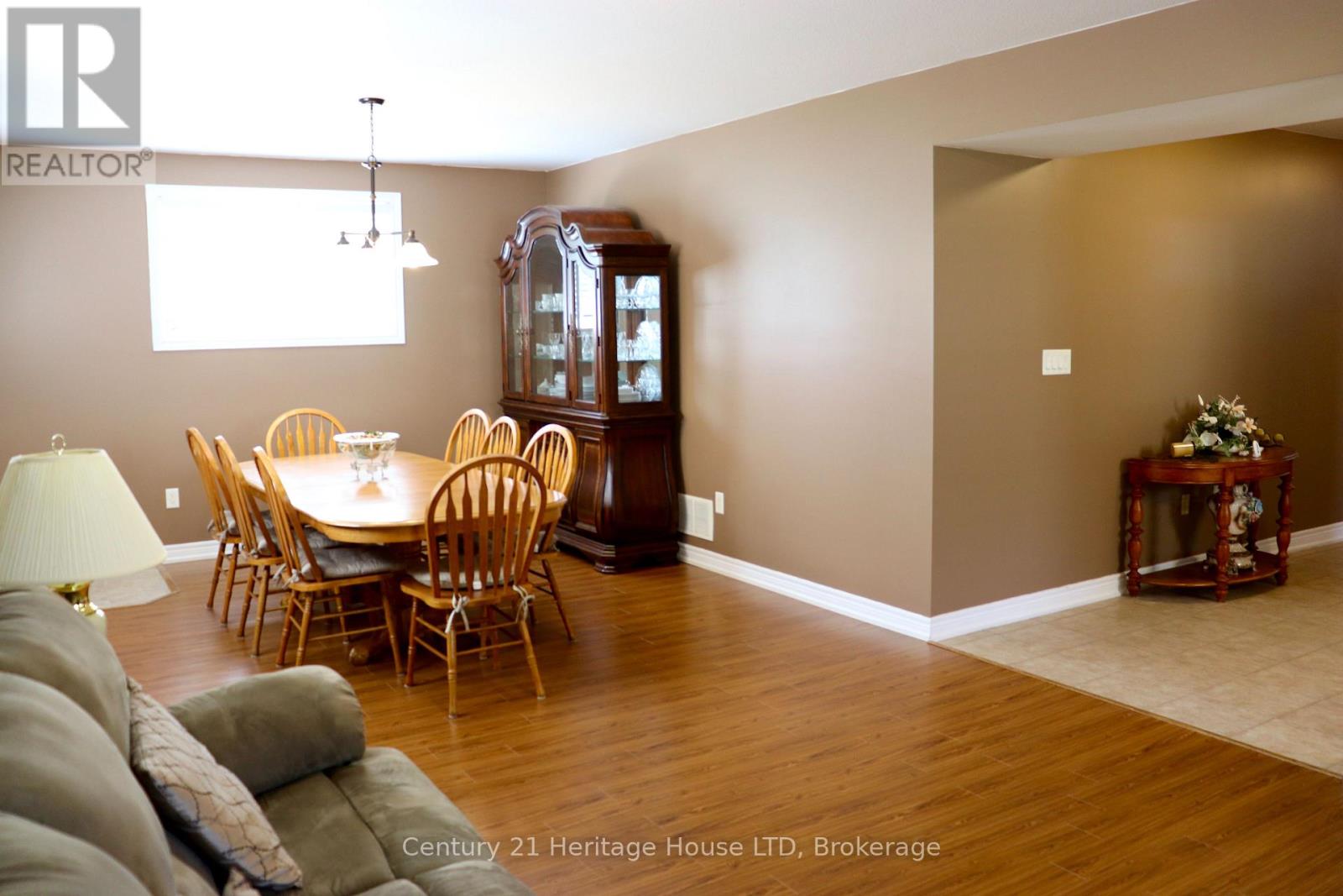 8292 Feren Drive S, Niagara Falls, Ontario  L2H 3M9 - Photo 36 - X12323971