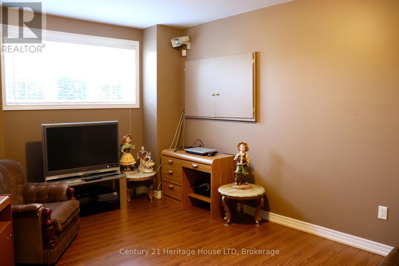 8292 Feren Drive S, Niagara Falls, Ontario  L2H 3M9 - Photo 44 - X12323971