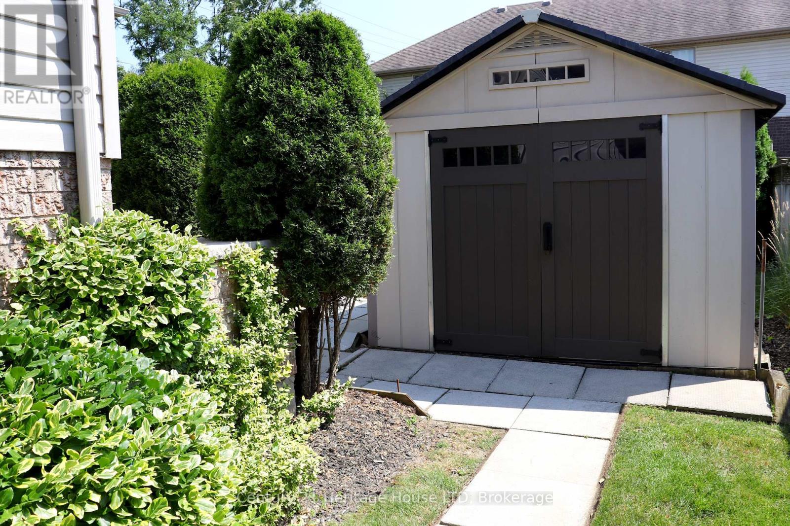 8292 Feren Drive S, Niagara Falls, Ontario  L2H 3M9 - Photo 7 - X12323971