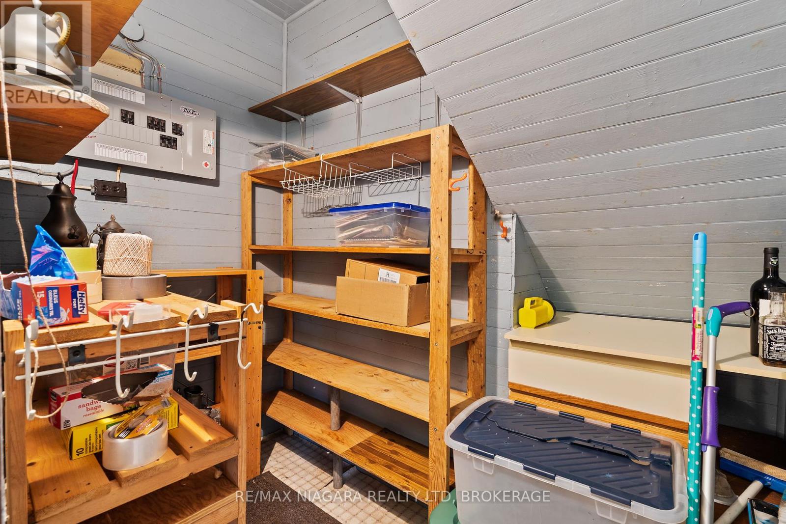 44 Park Street, Port Colborne, Ontario  L3K 3H9 - Photo 15 - X12324955