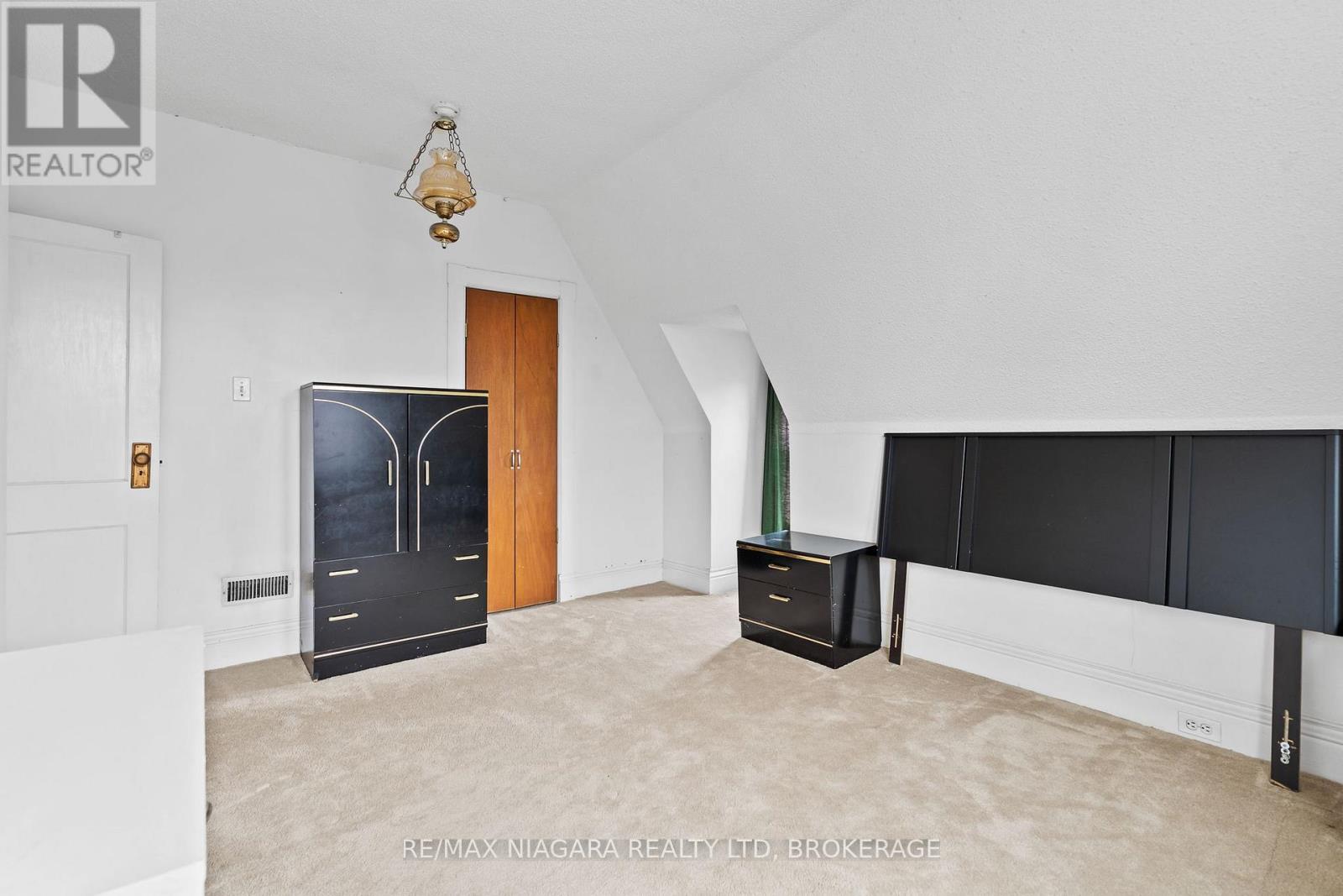 44 Park Street, Port Colborne, Ontario  L3K 3H9 - Photo 21 - X12324955