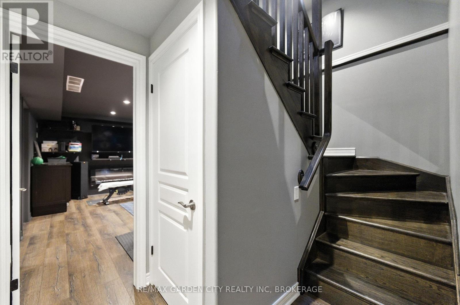 6456 Armelina Crescent, Niagara Falls, Ontario  L2H 0B4 - Photo 23 - X12325150