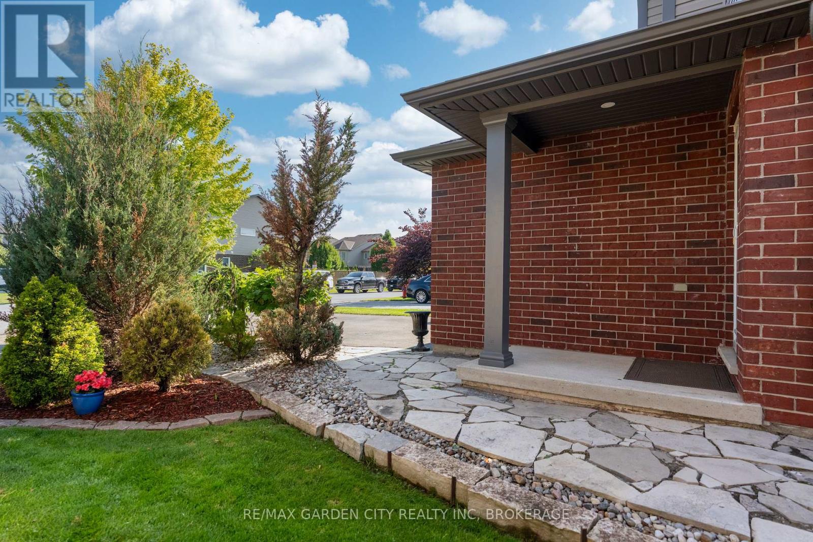 6456 Armelina Crescent, Niagara Falls, Ontario  L2H 0B4 - Photo 30 - X12325150