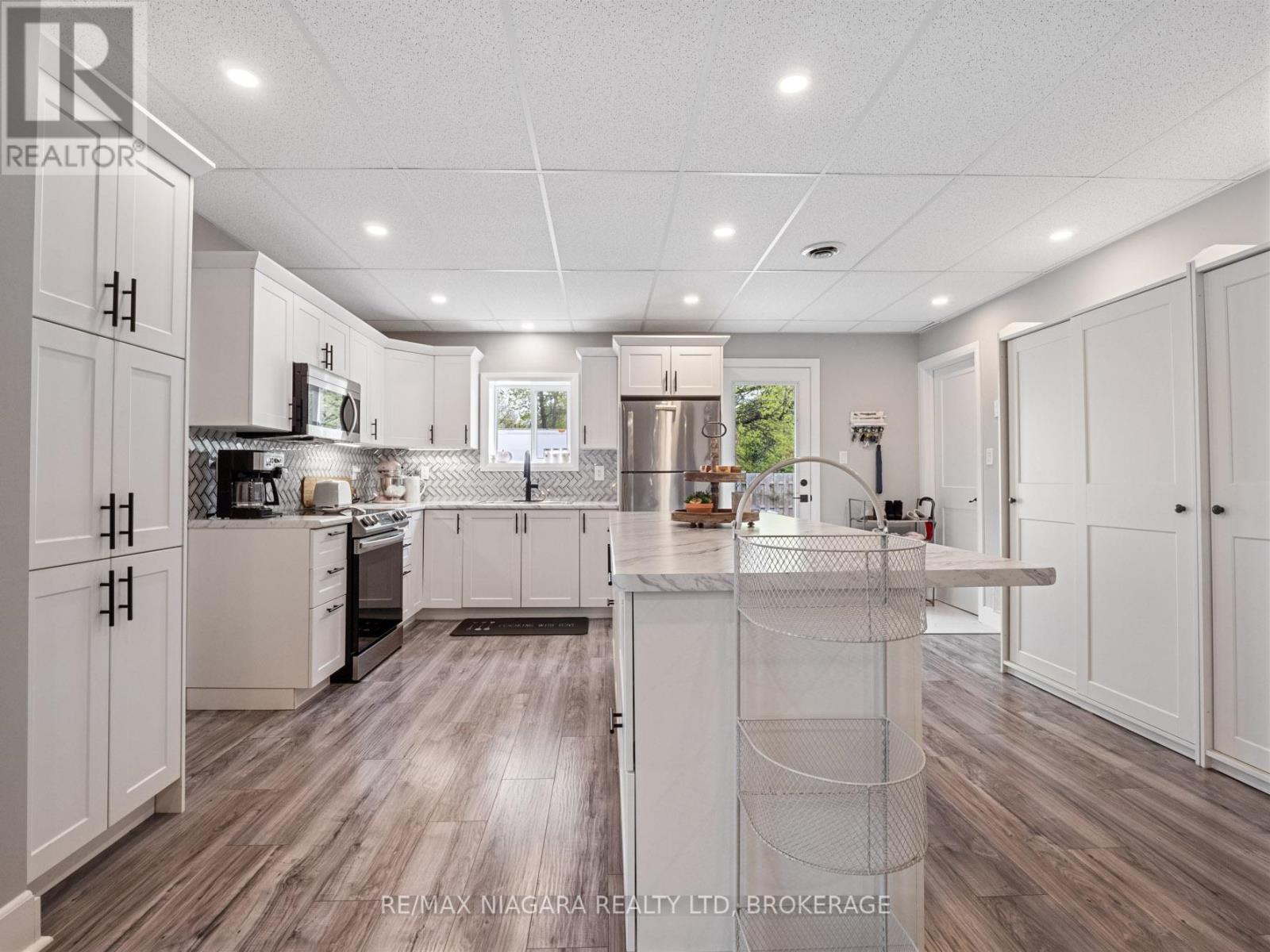 240 Jarvis Street, Fort Erie, Ontario  L2A 5N2 - Photo 21 - X12326571