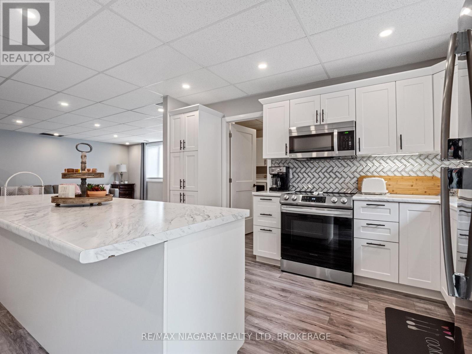 240 Jarvis Street, Fort Erie, Ontario  L2A 5N2 - Photo 23 - X12326571