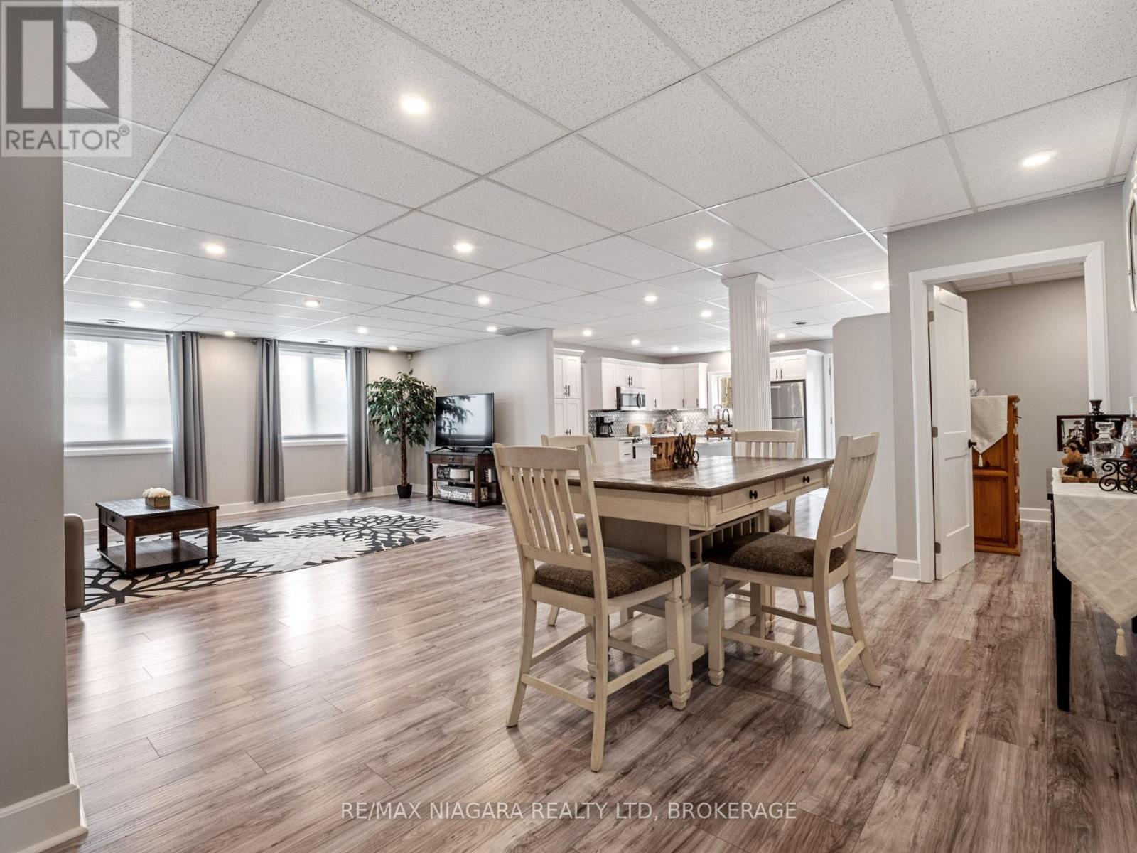 240 Jarvis Street, Fort Erie, Ontario  L2A 5N2 - Photo 27 - X12326571