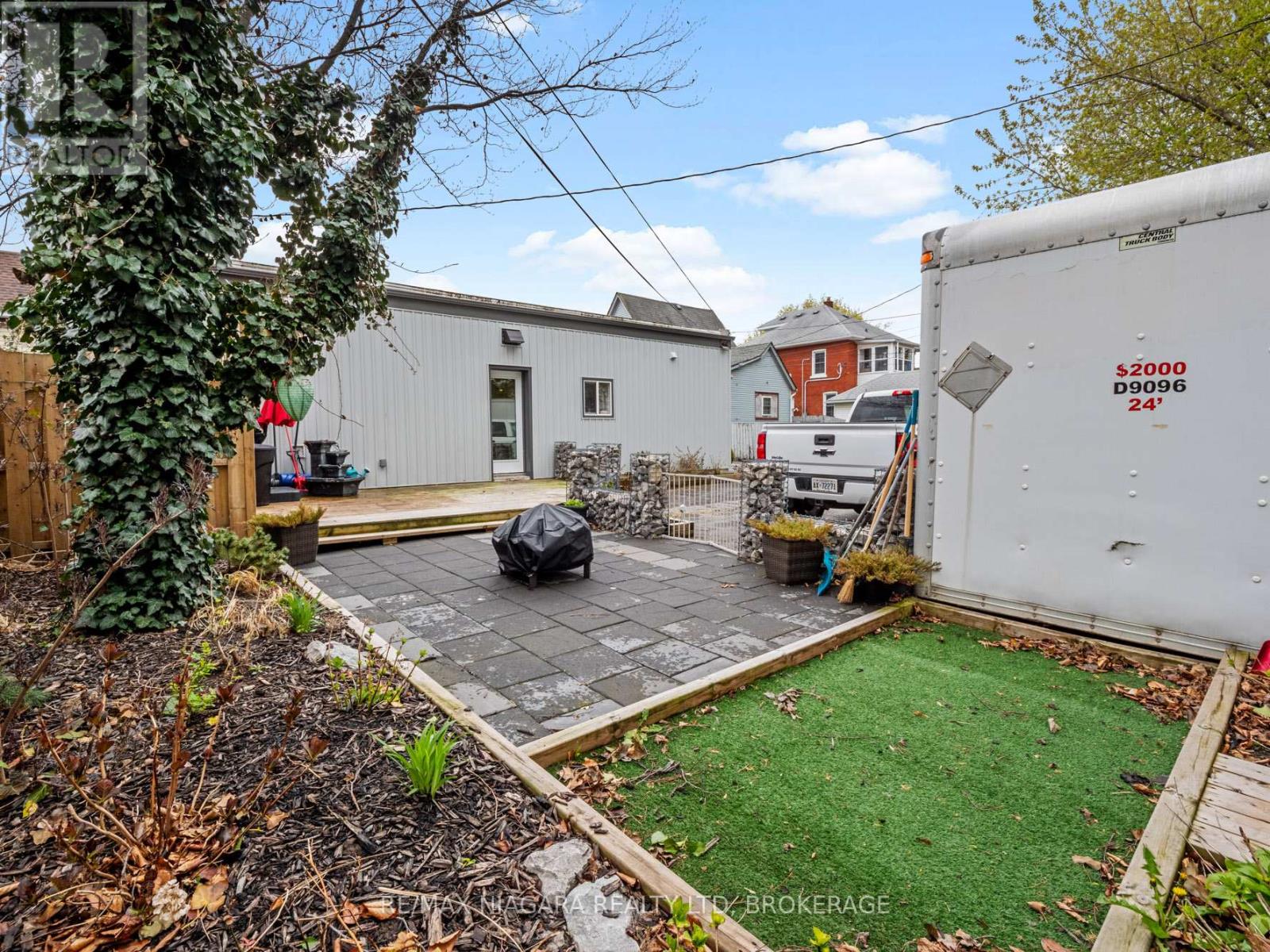 240 Jarvis Street, Fort Erie, Ontario  L2A 5N2 - Photo 31 - X12326571