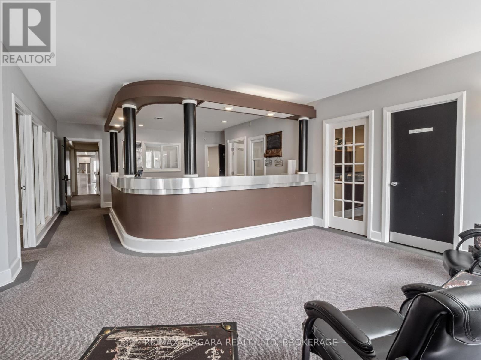 240 Jarvis Street, Fort Erie, Ontario  L2A 5N2 - Photo 4 - X12326571