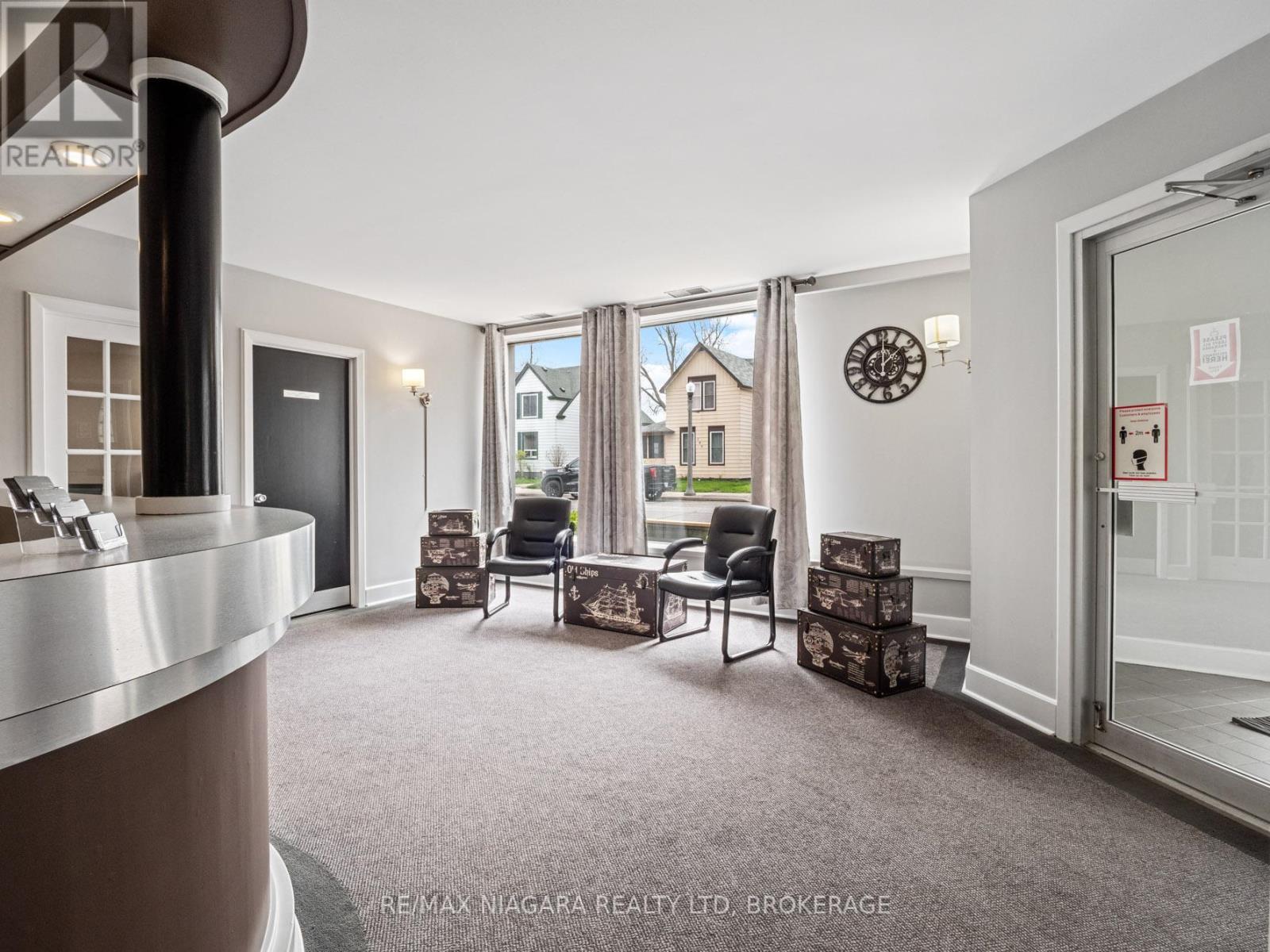 240 Jarvis Street, Fort Erie, Ontario  L2A 5N2 - Photo 5 - X12326571