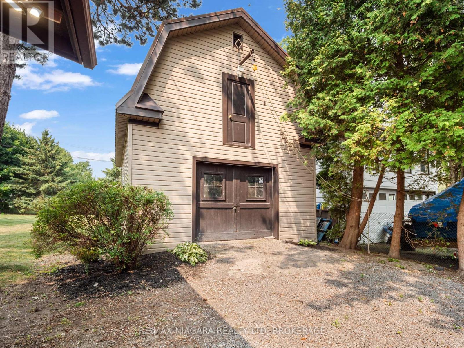 735 Niagara Boulevard, Fort Erie, Ontario  L2A 3J2 - Photo 10 - X12327210