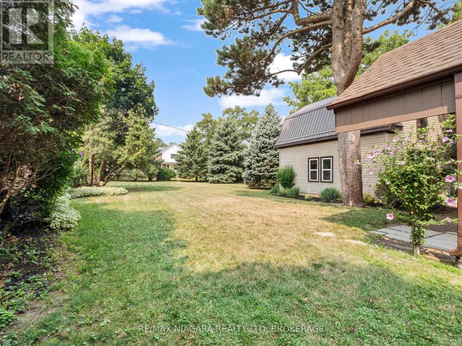 735 Niagara Boulevard, Fort Erie, Ontario  L2A 3J2 - Photo 13 - X12327210