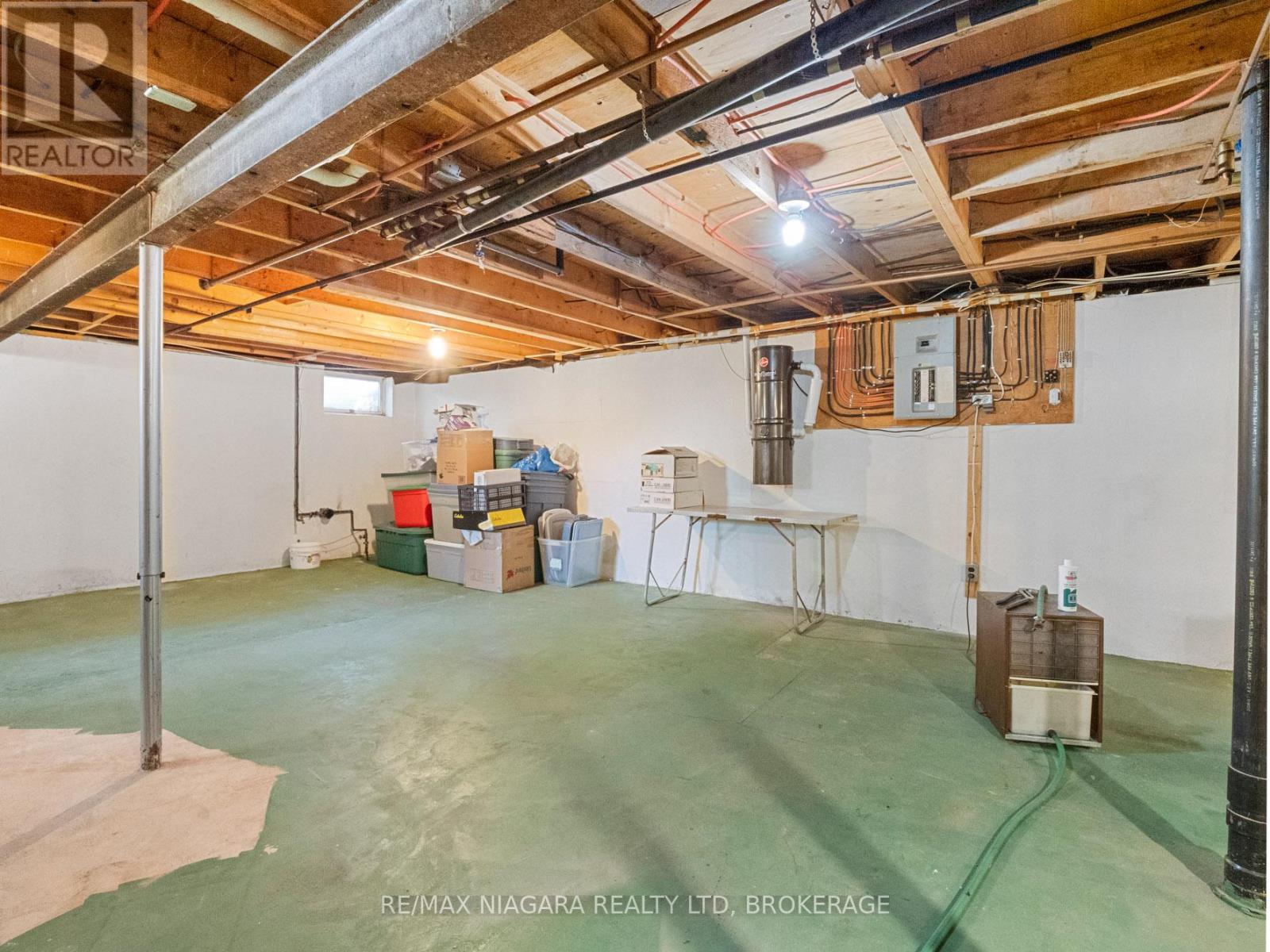 735 Niagara Boulevard, Fort Erie, Ontario  L2A 3J2 - Photo 35 - X12327210