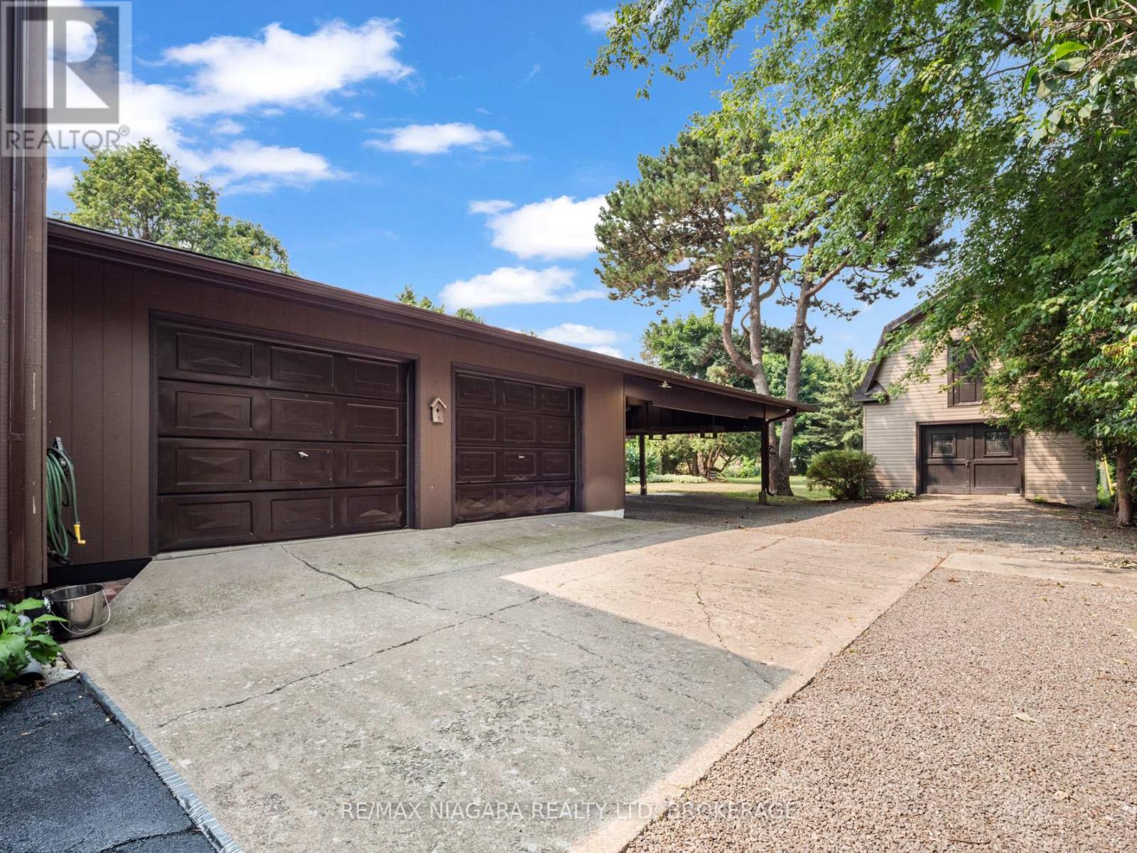 735 Niagara Boulevard, Fort Erie, Ontario  L2A 3J2 - Photo 9 - X12327210