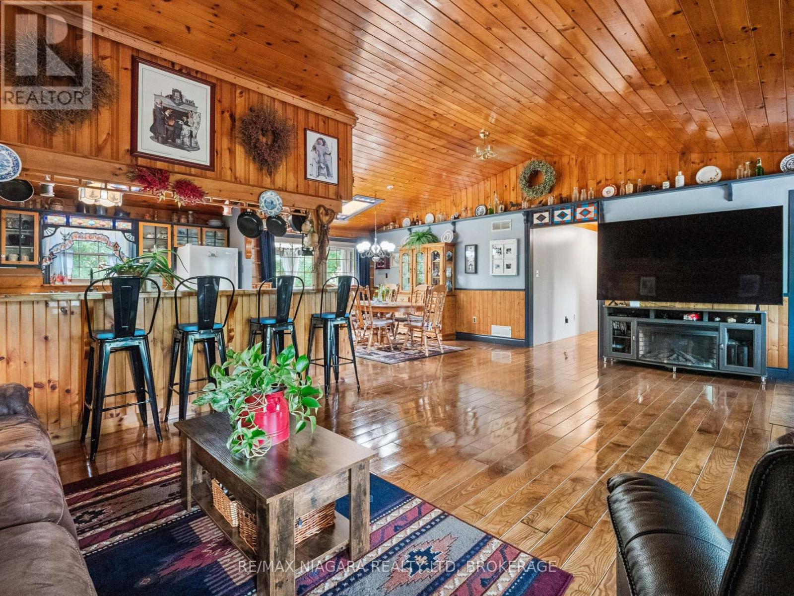 15 Keefer Drive, Welland, Ontario  L3B 5N7 - Photo 11 - X12328854