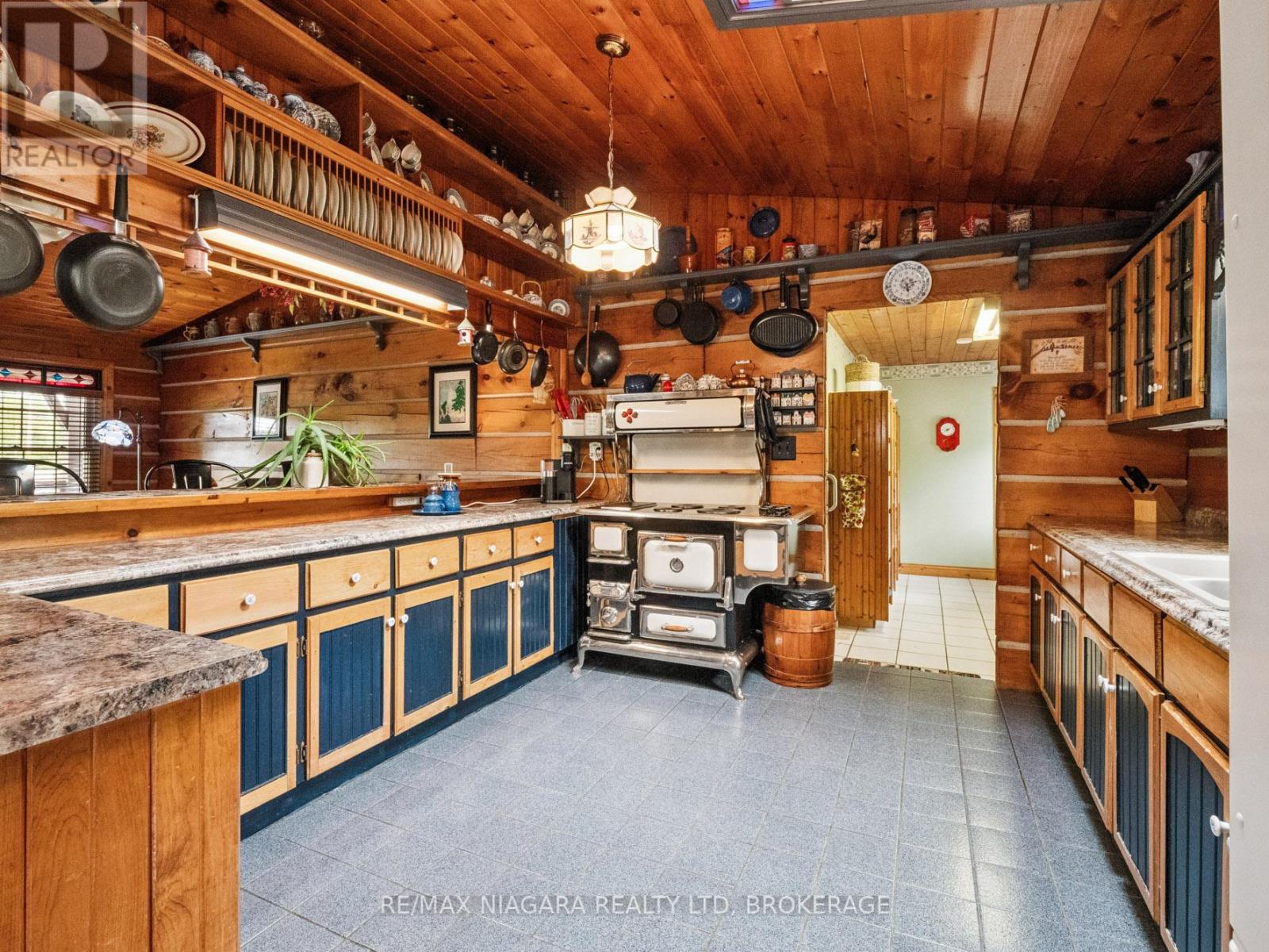 15 Keefer Drive, Welland, Ontario  L3B 5N7 - Photo 15 - X12328854