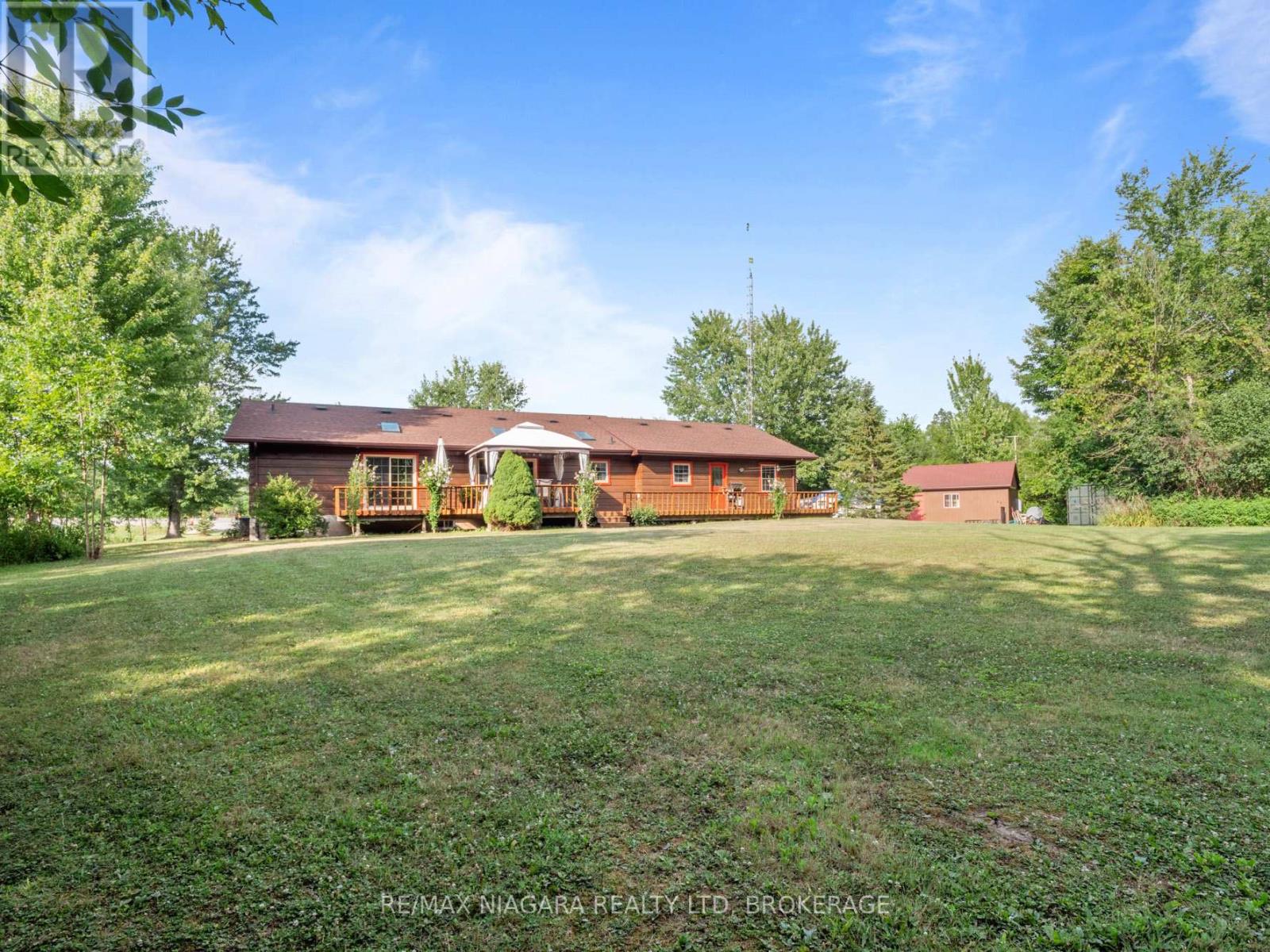 15 Keefer Drive, Welland, Ontario  L3B 5N7 - Photo 35 - X12328854