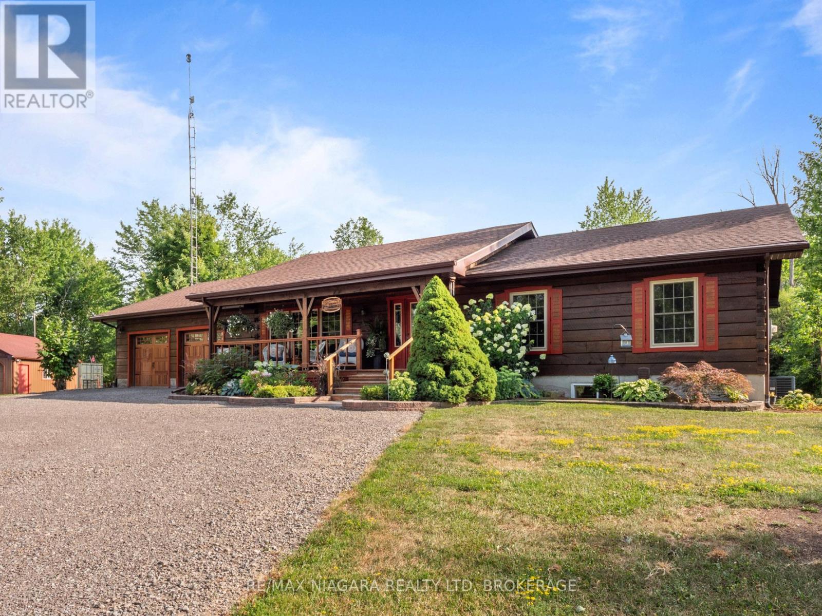 15 Keefer Drive, Welland, Ontario  L3B 5N7 - Photo 4 - X12328854