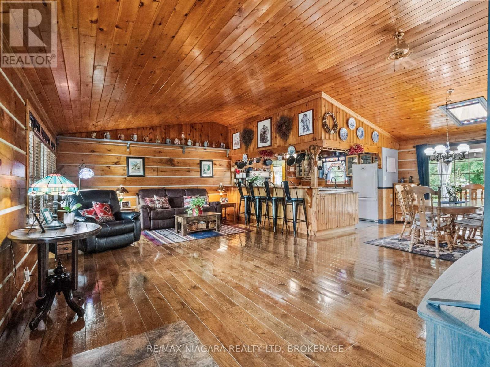 15 Keefer Drive, Welland, Ontario  L3B 5N7 - Photo 8 - X12328854