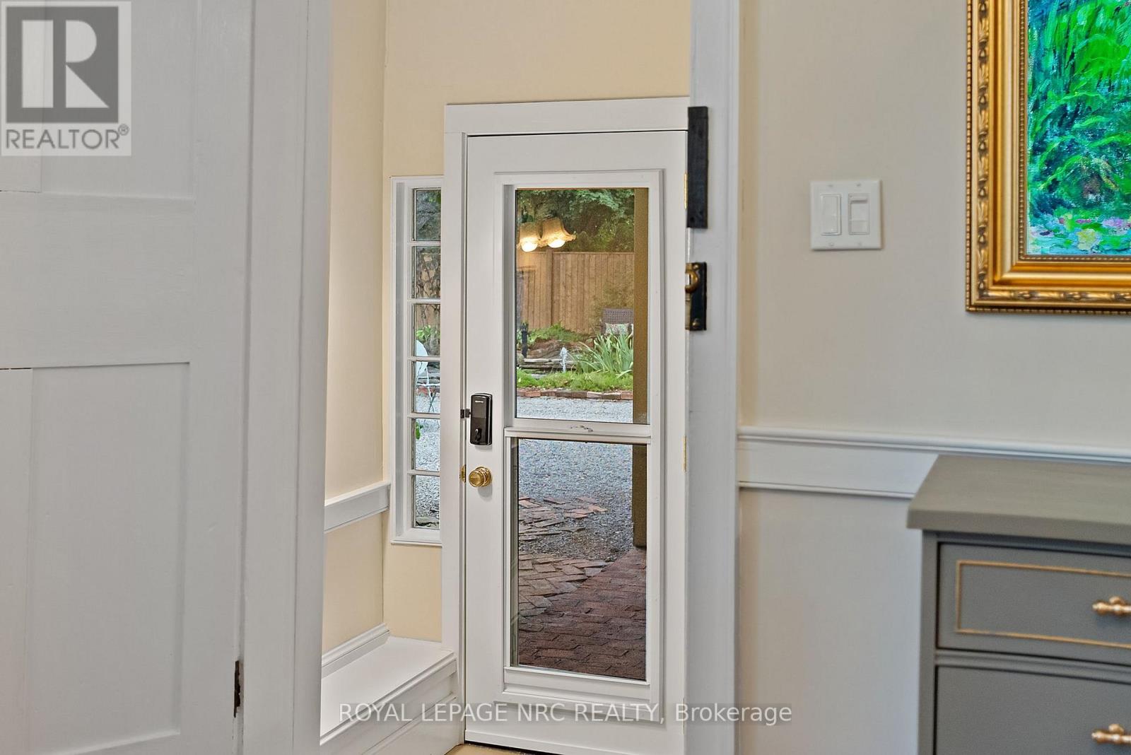 307 Mississagua Street, Niagara-On-The-Lake, Ontario  L0S 1J0 - Photo 25 - X12330594