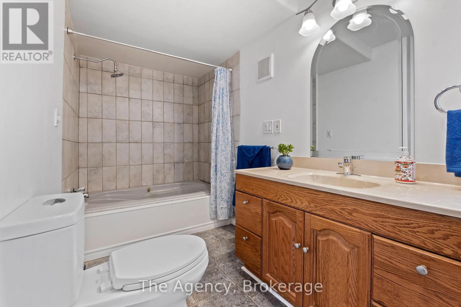 135 St George Street, Welland, Ontario  L3C 5N7 - Photo 17 - X12332518