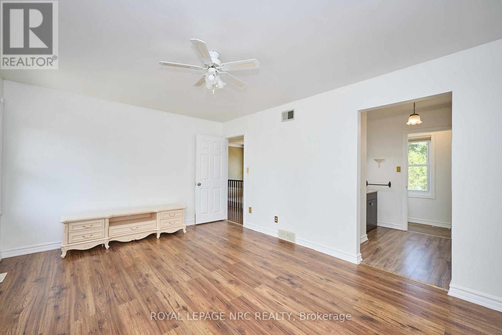 4040 Lakeshore Road, Lincoln, Ontario  L0R 1B0 - Photo 25 - X12338829