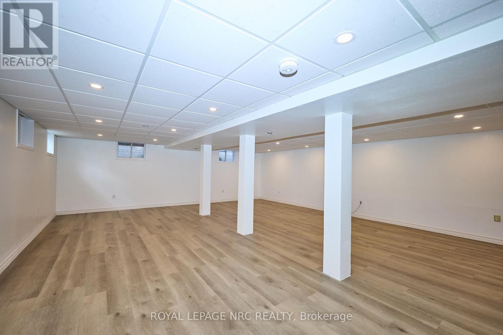 4040 Lakeshore Road, Lincoln, Ontario  L0R 1B0 - Photo 34 - X12338829