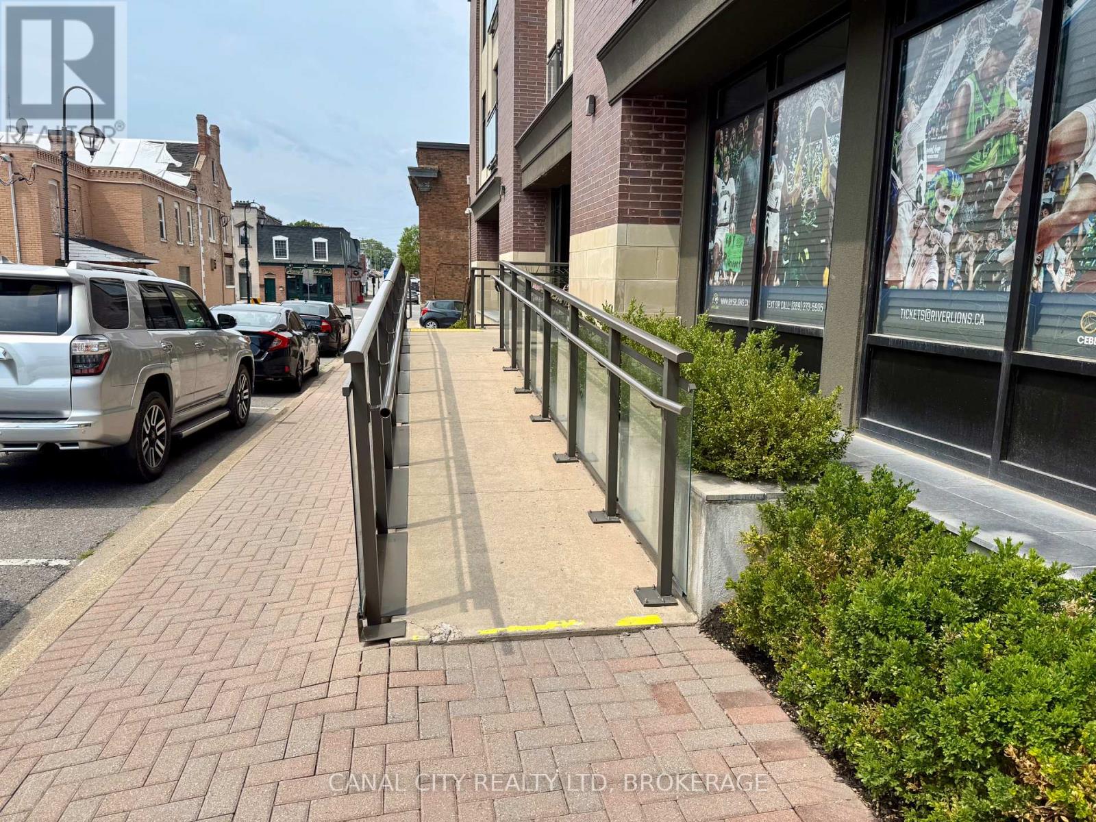 105 - 10 Albert Street E, Thorold, Ontario  L2V 2E9 - Photo 2 - X12340019