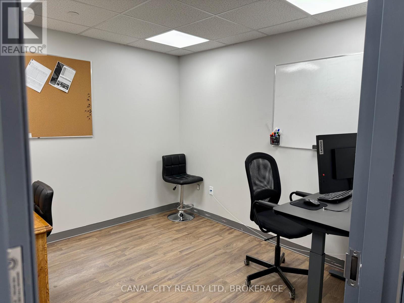 104 - 10 Albert Street E, Thorold, Ontario  L2V 2E9 - Photo 10 - X12340067