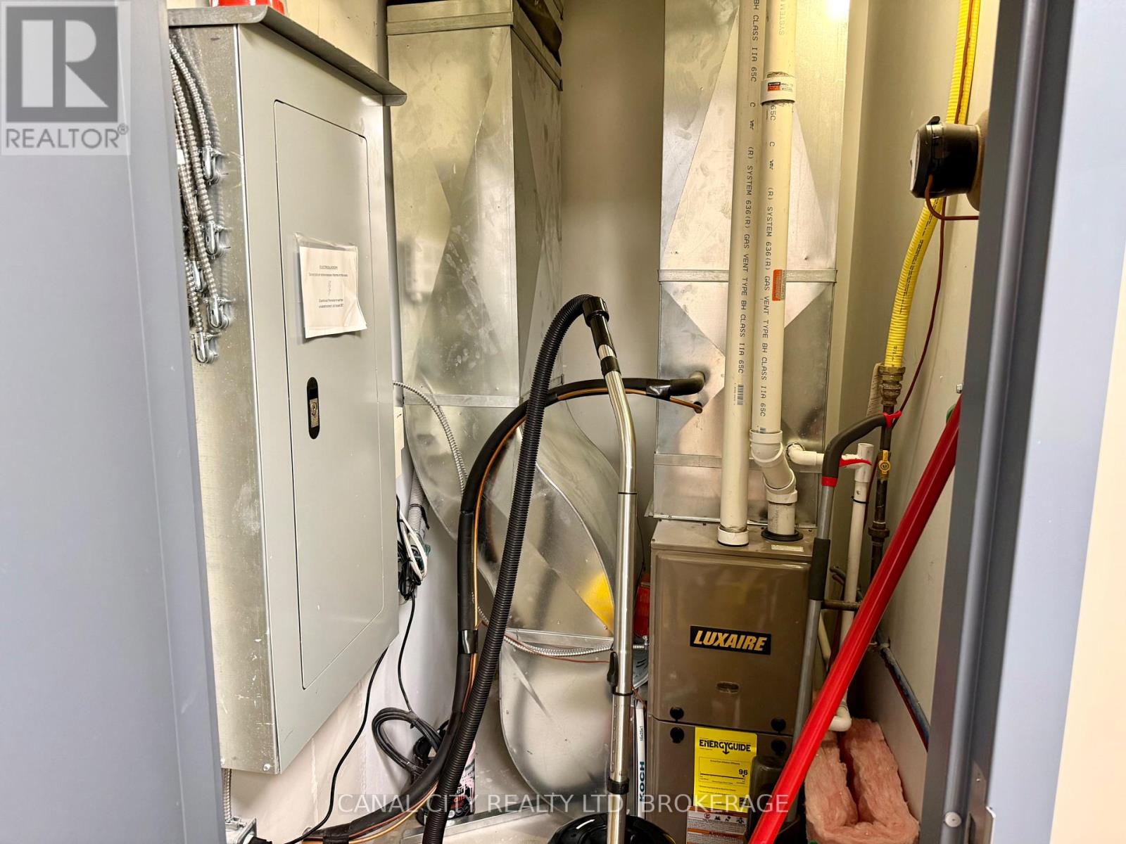 104 - 10 Albert Street E, Thorold, Ontario  L2V 2E9 - Photo 14 - X12340067