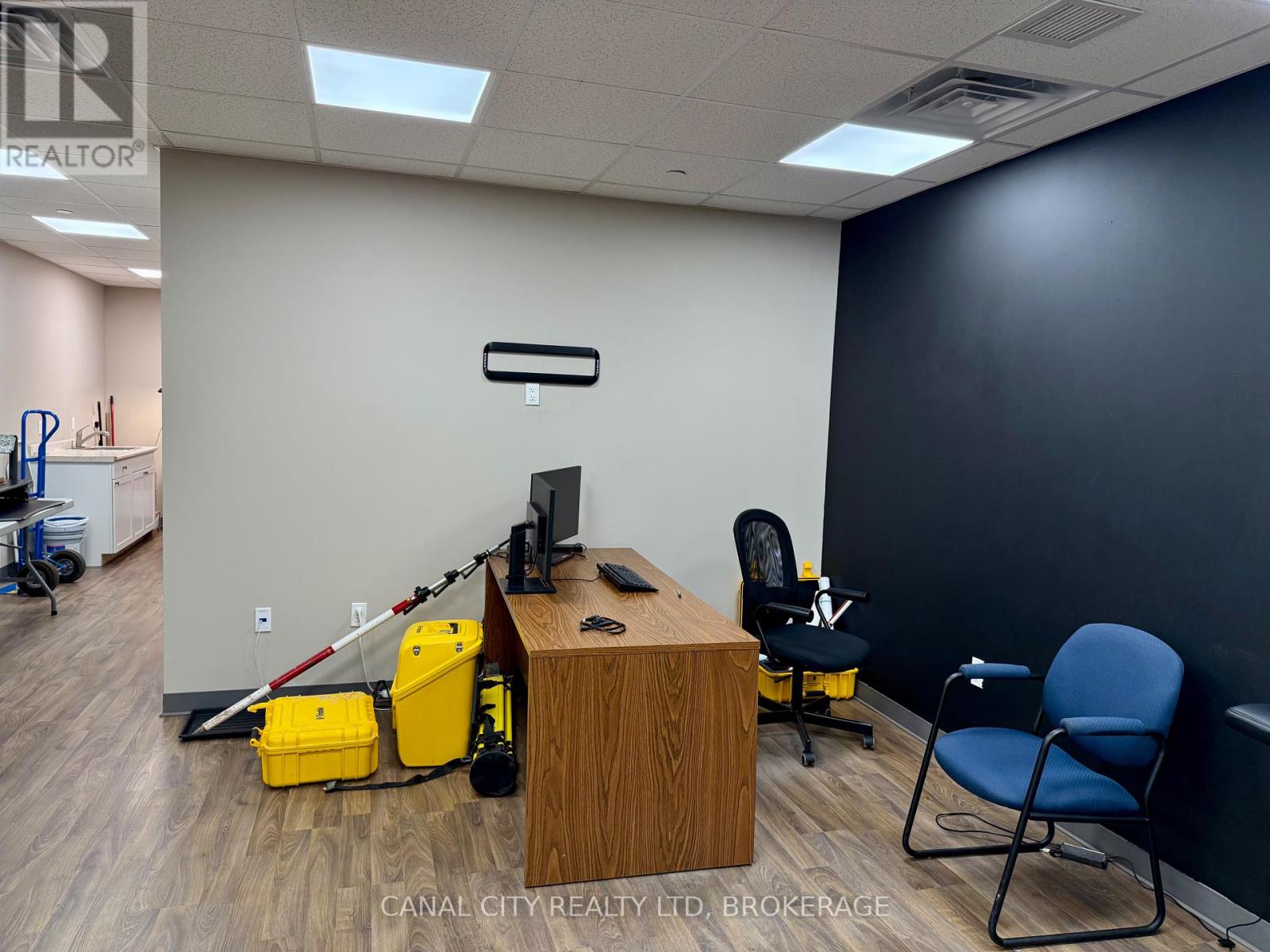 104 - 10 Albert Street E, Thorold, Ontario  L2V 2E9 - Photo 8 - X12340067