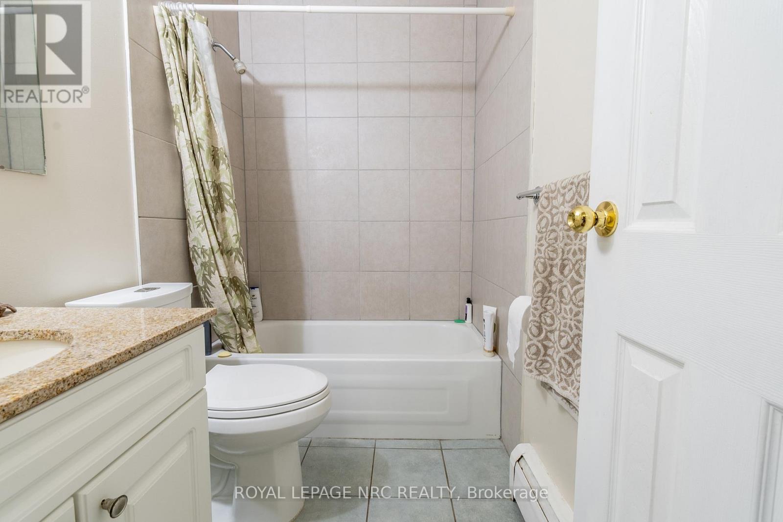 316 - 242 Oakdale Avenue, St. Catharines, Ontario  L2P 3K5 - Photo 19 - X12340871