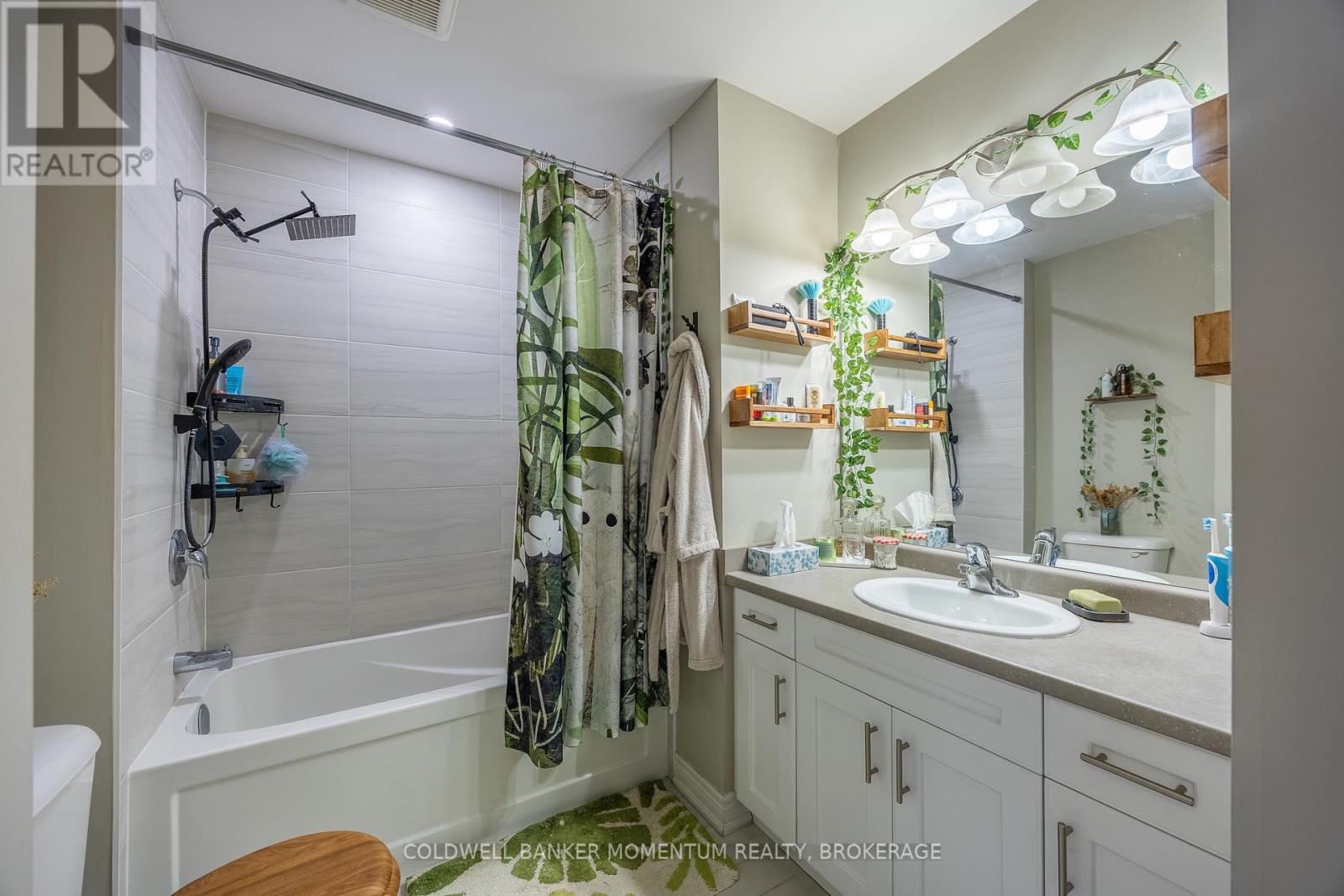 68 North Main Street, Norfolk, Ontario  N3Y 2M3 - Photo 15 - X12347312