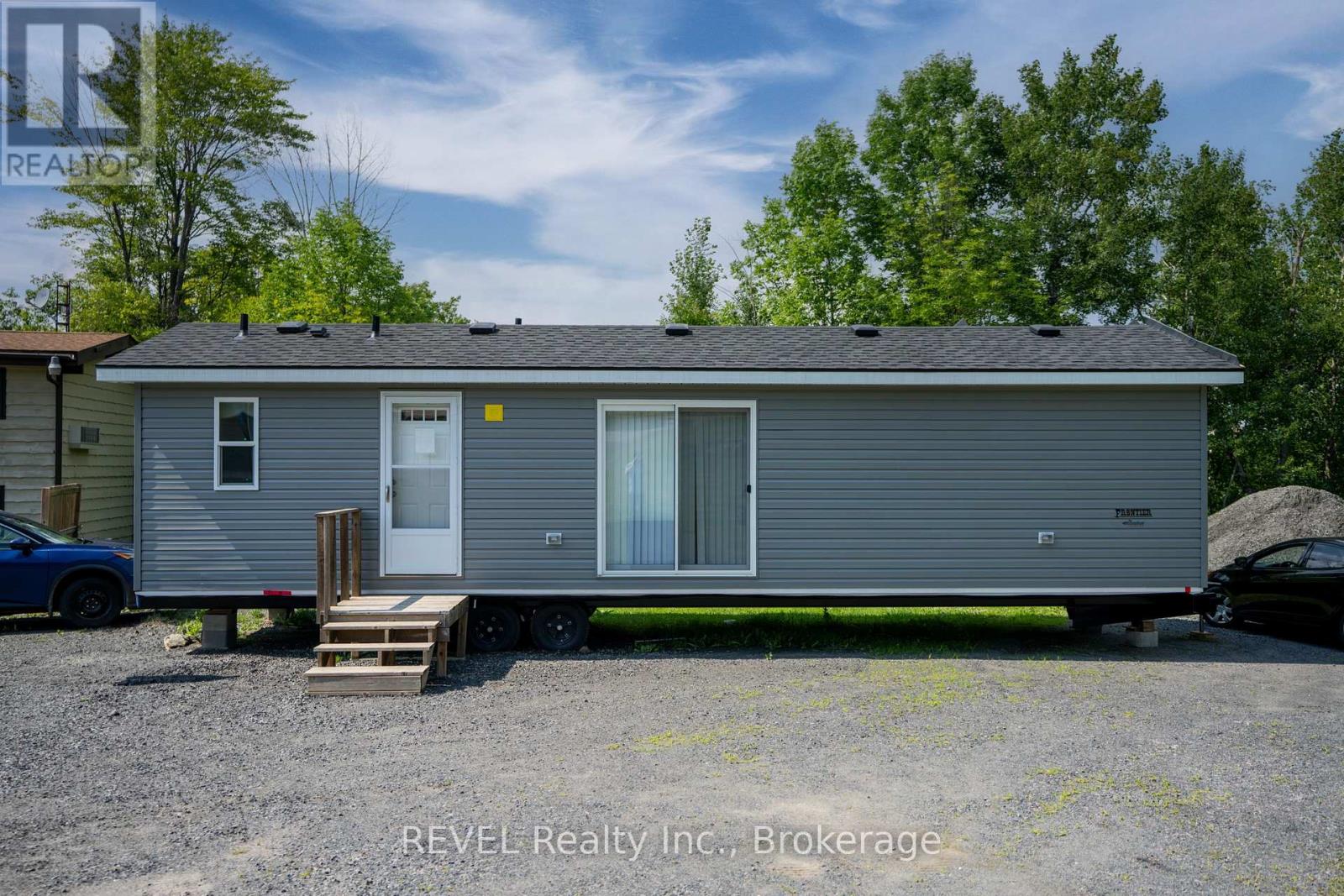 Rl88 - 105 Blue Lake Road, Seguin, Ontario  P2A 2W8 - Photo 15 - X12347399