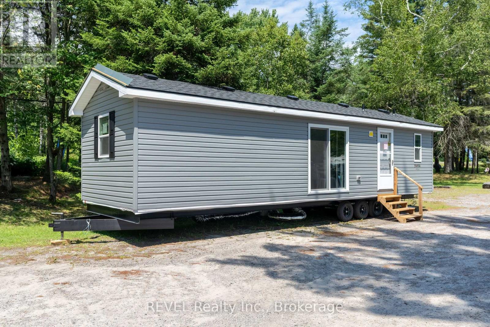 B56 - 85 Hutchinson Beach Road, Huntsville, Ontario  P1H 1N4 - Photo 13 - X12347400