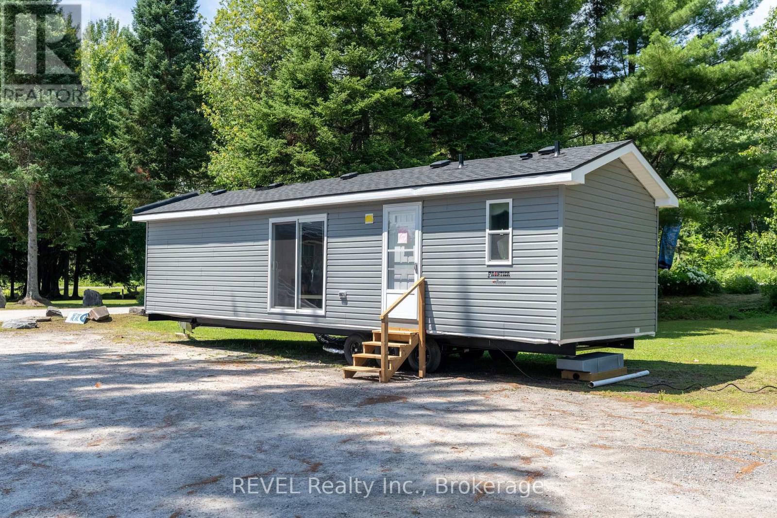 B56 - 85 Hutchinson Beach Road, Huntsville, Ontario  P1H 1N4 - Photo 14 - X12347400