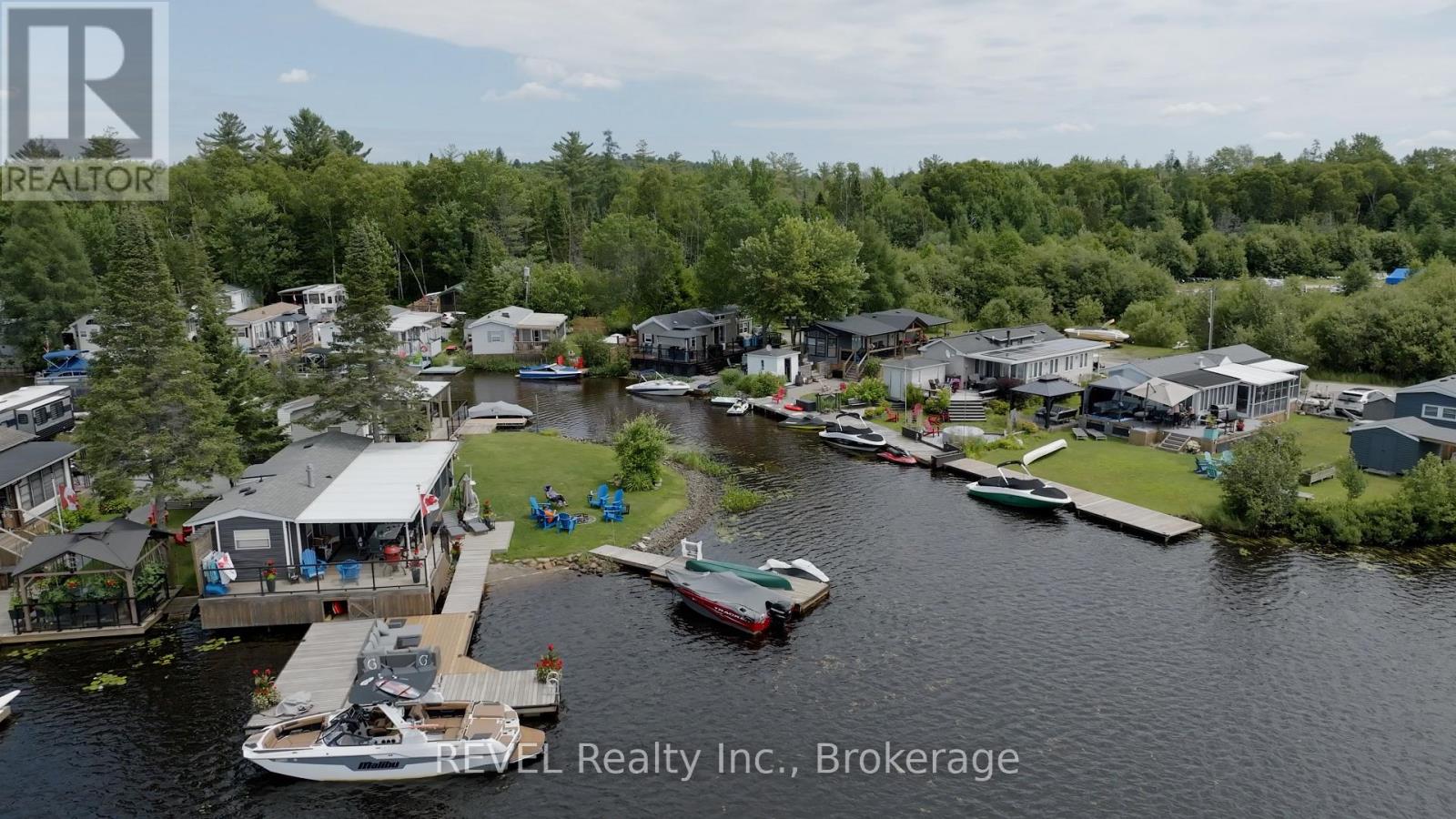 B56 - 85 Hutchinson Beach Road, Huntsville, Ontario  P1H 1N4 - Photo 2 - X12347400