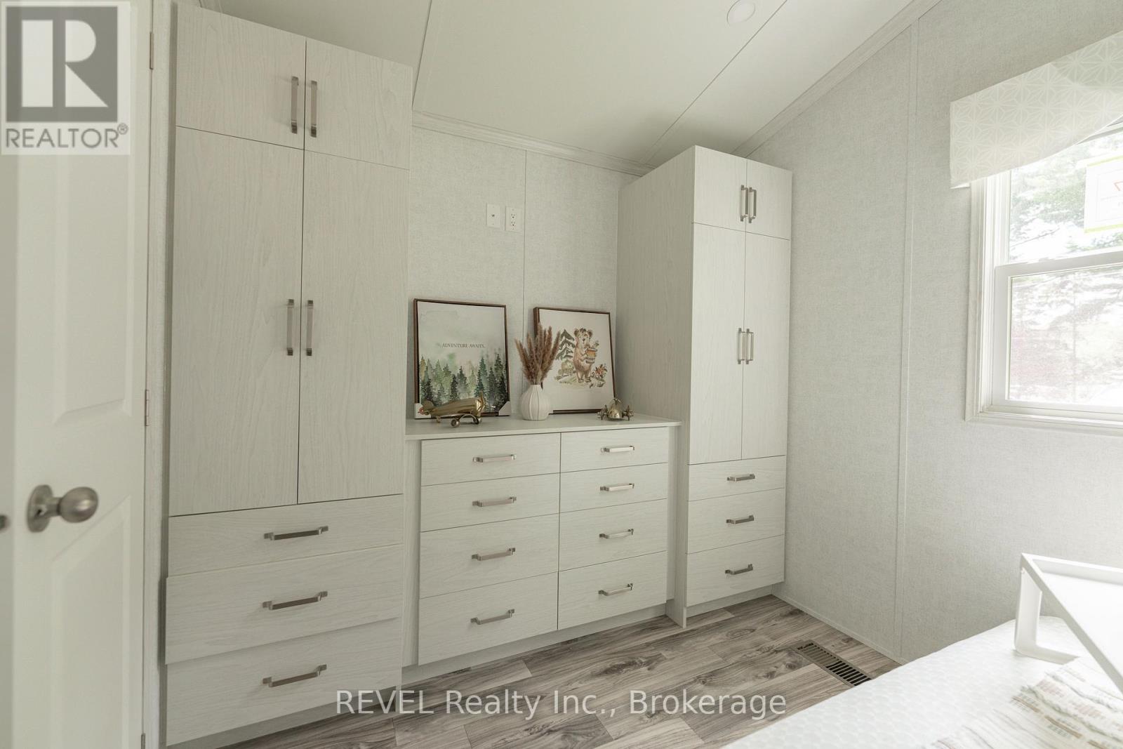 B56 - 85 Hutchinson Beach Road, Huntsville, Ontario  P1H 1N4 - Photo 20 - X12347400