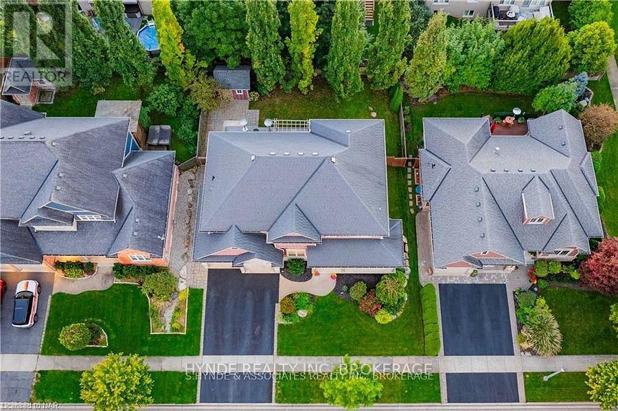 16 Red Haven Drive, Niagara-On-The-Lake, Ontario  L0S 1P0 - Photo 4 - X12347489