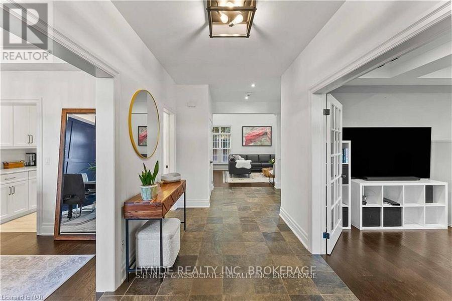 16 Red Haven Drive, Niagara-On-The-Lake, Ontario  L0S 1P0 - Photo 5 - X12347489