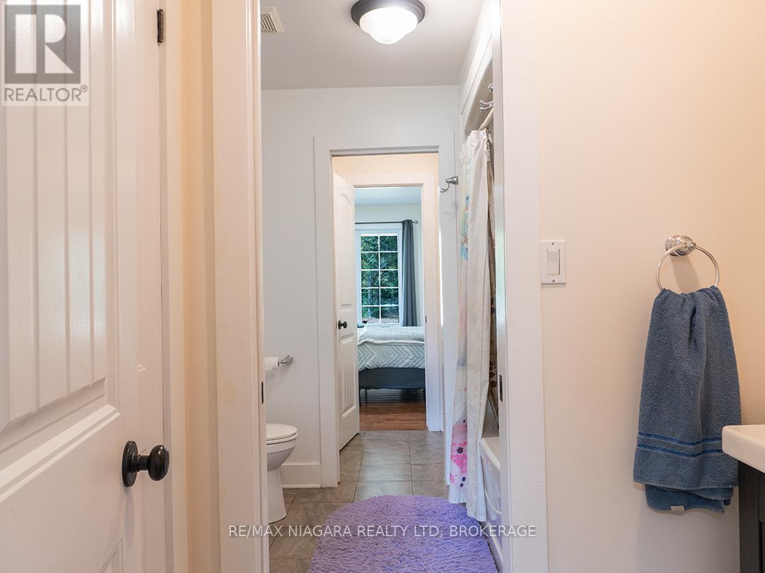 3481 Troup Road, Port Colborne, Ontario  L3K 5V5 - Photo 16 - X12348210