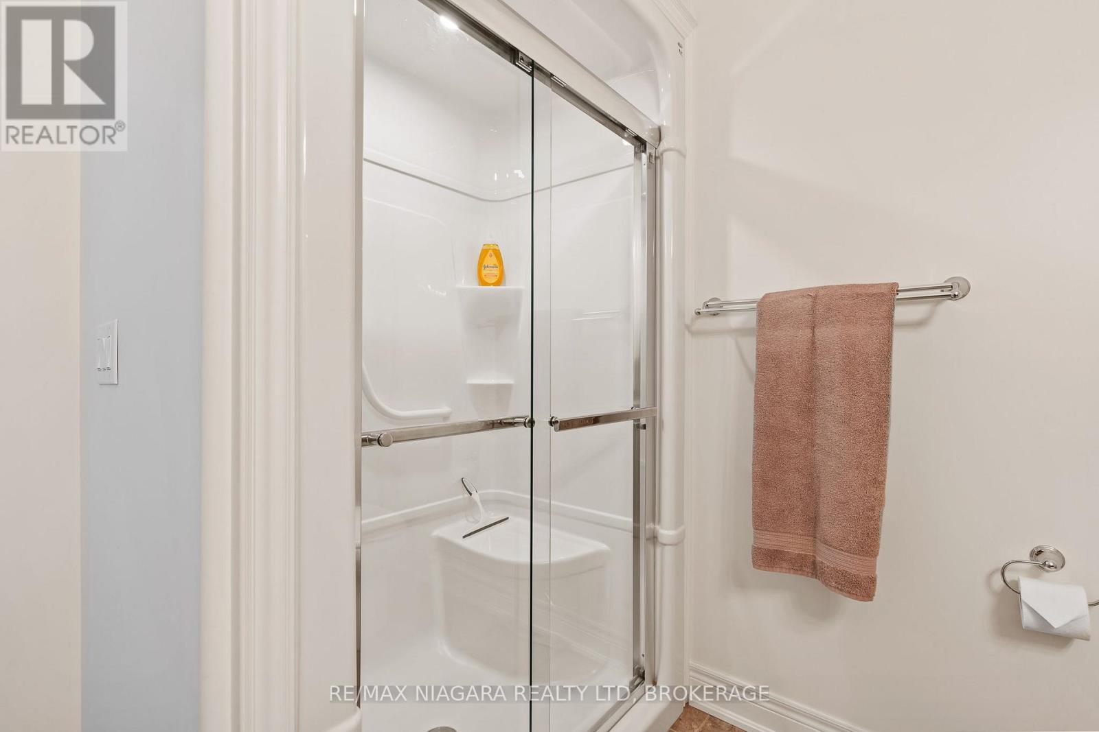 34 Blossom Common, St. Catharines, Ontario  L2M 0B3 - Photo 17 - X12351822