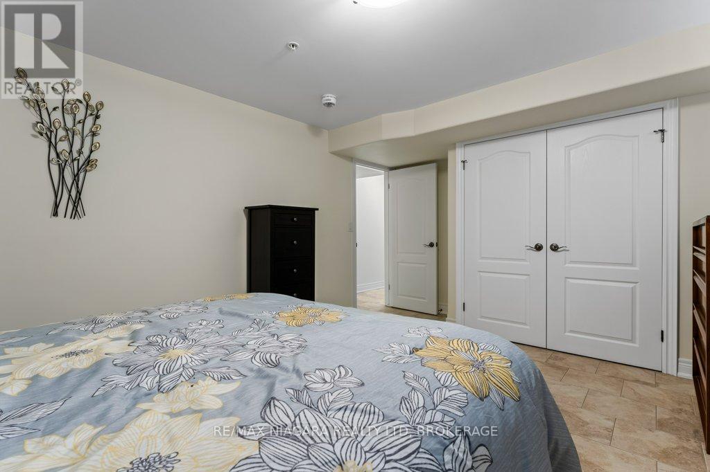 34 Blossom Common, St. Catharines, Ontario  L2M 0B3 - Photo 26 - X12351822