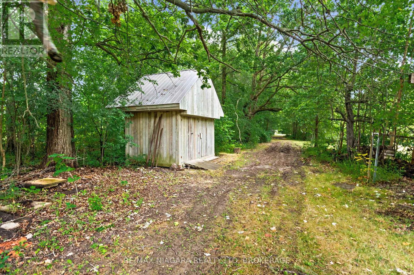 594 Doans Ridge Road, Welland, Ontario  L3B 5N7 - Photo 11 - X12352100