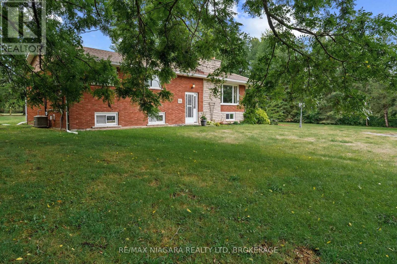 594 Doans Ridge Road, Welland, Ontario  L3B 5N7 - Photo 3 - X12352100