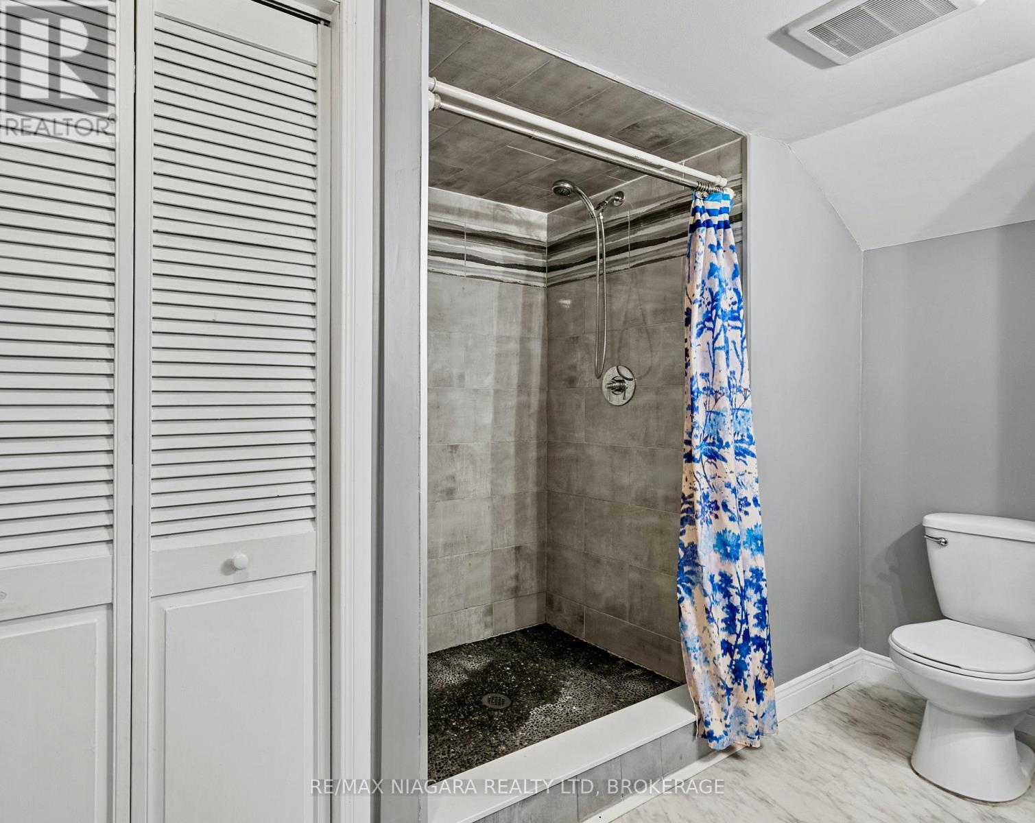 594 Doans Ridge Road, Welland, Ontario  L3B 5N7 - Photo 34 - X12352100