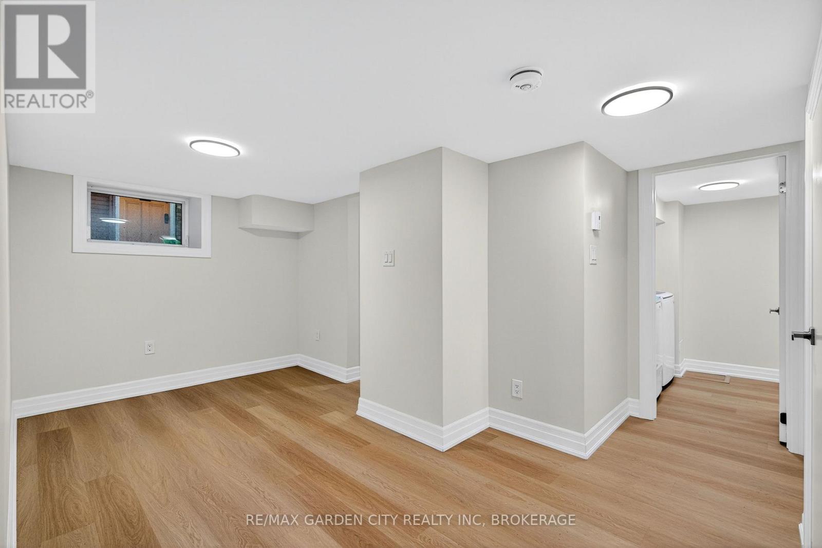 Lower - 104 Carrick Avenue, Hamilton, Ontario  L8M 2W6 - Photo 6 - X12352143